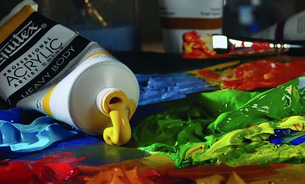 airbrushing acrylic paints