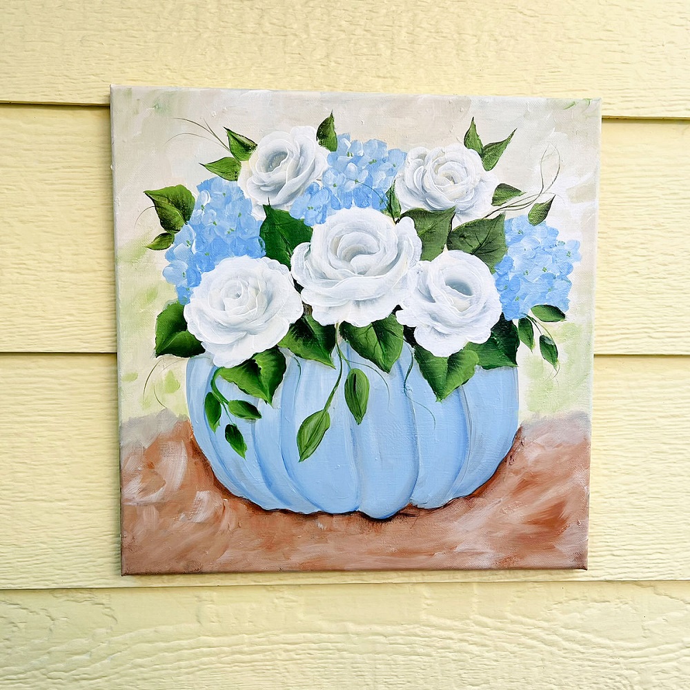 Blue-Pumpkin-and-White-Roses