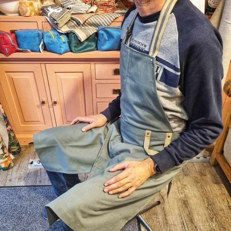 ceramics apron