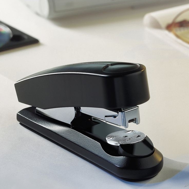 how to put staples in a stapler
