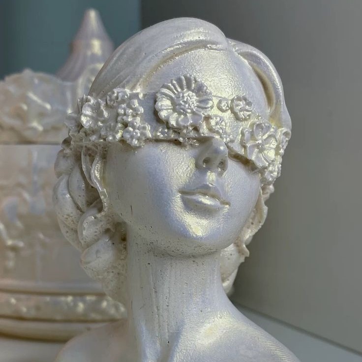 clay face sculpture