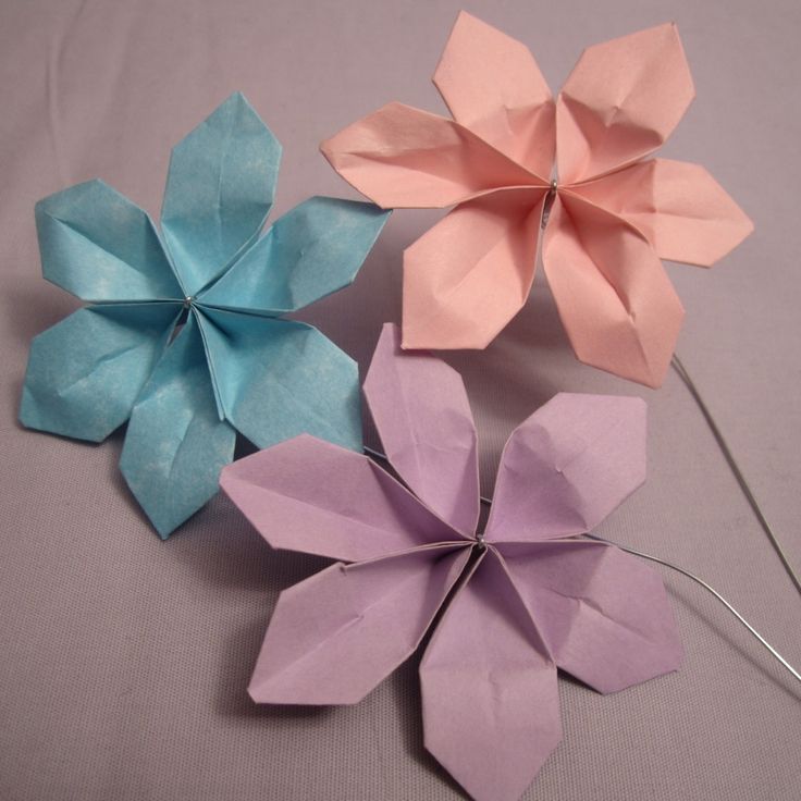 sticky note origami flower