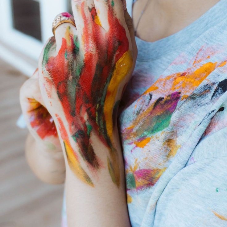 how to get oil based paint off skin