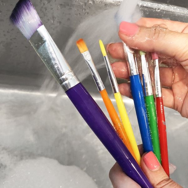 cleaning oil paint brushes