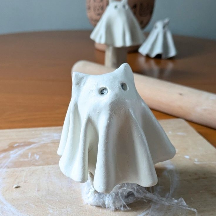 does modeling clay dry