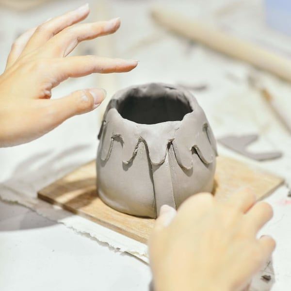 does modeling clay dry