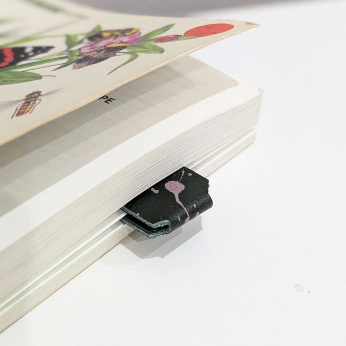magnetic leather bookmark