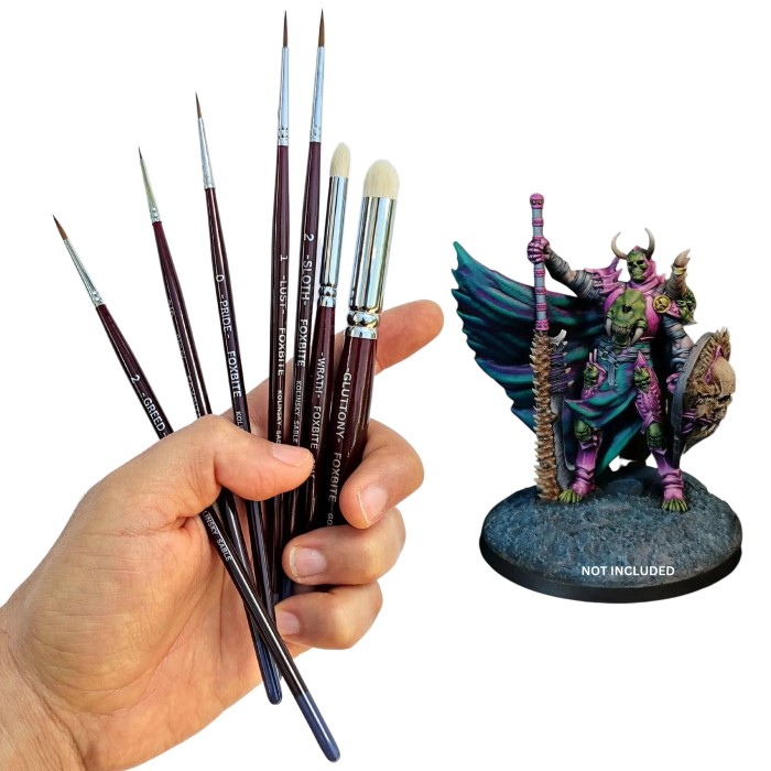 best brushes for miniature painting