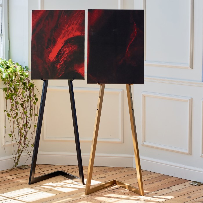 floor easel for painting