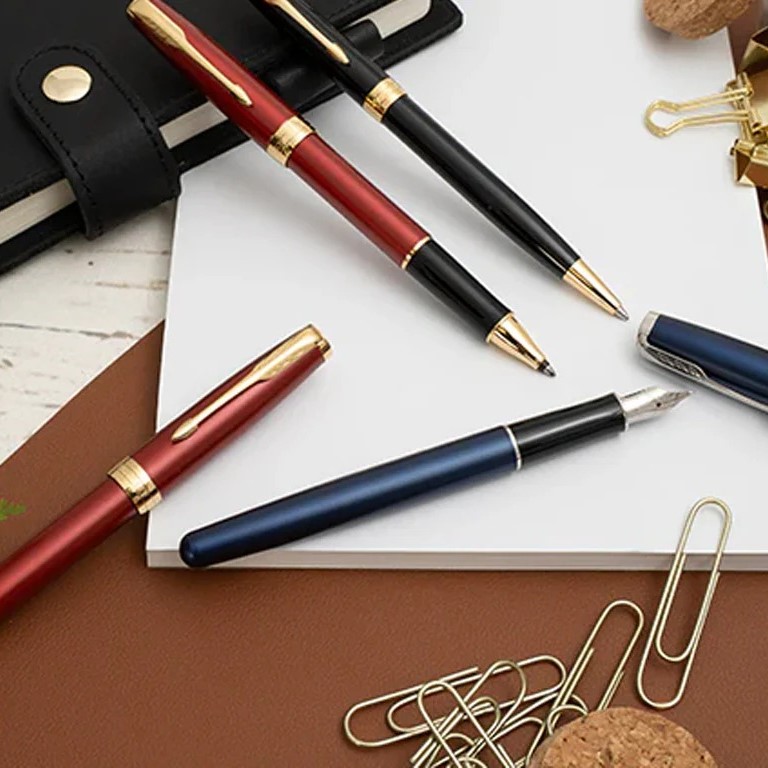 what pen does trump use