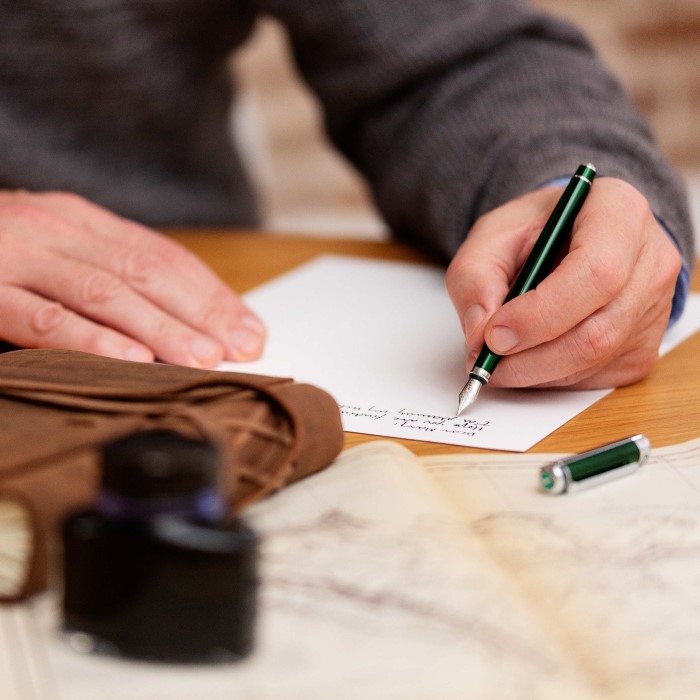 how to write with a fountain pen