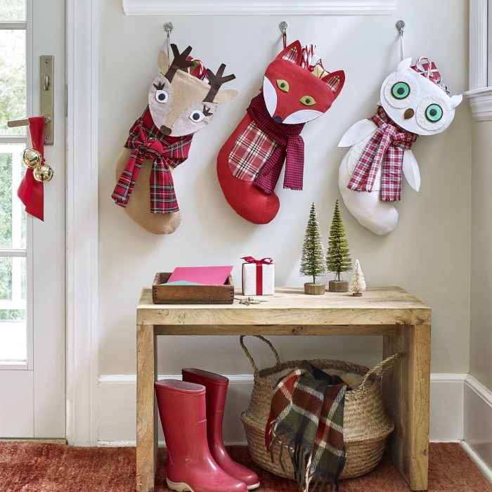 diy christmas stocking decorating ideas