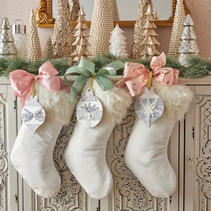 diy christmas stocking decorating ideas