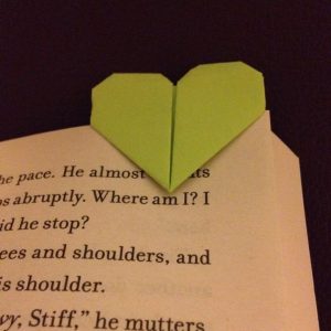 how to make a heart with a sticky note