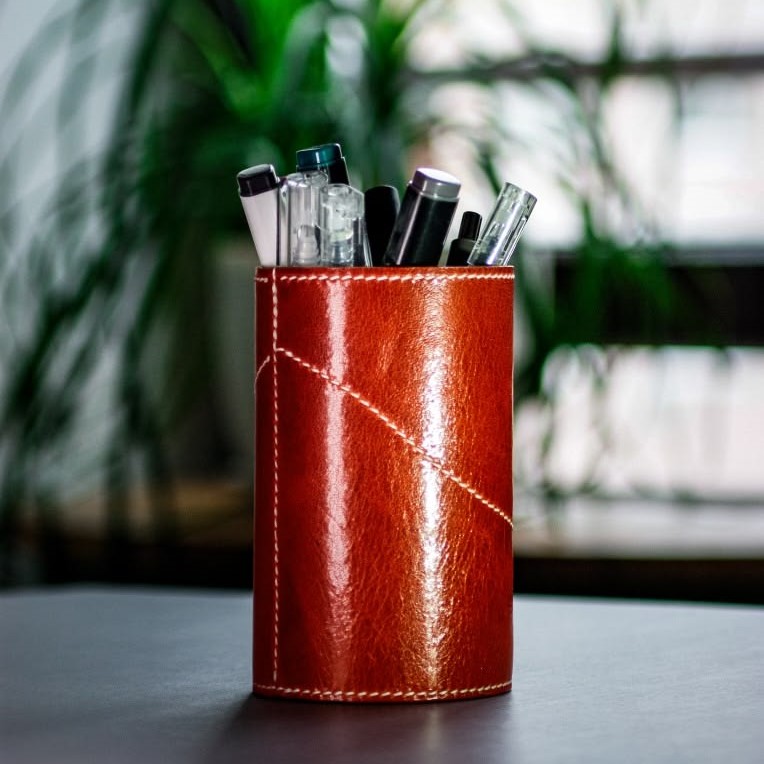 leather pen holder