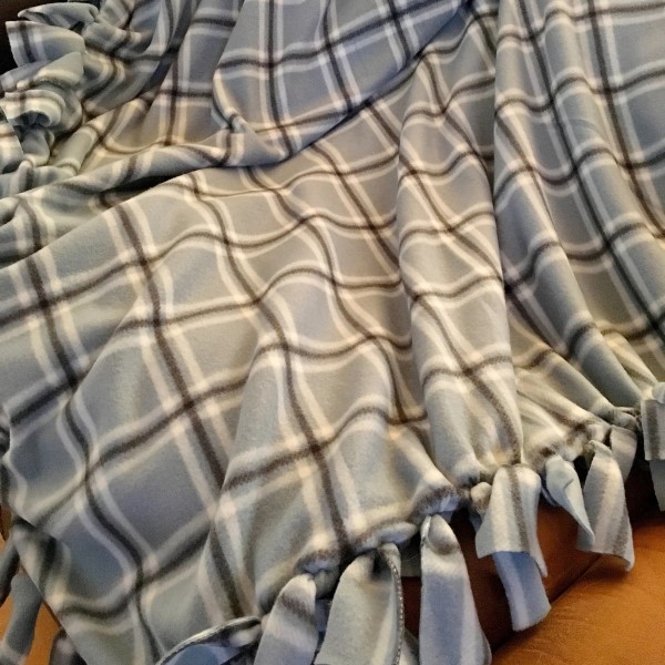 fleece fabric for tie blankets