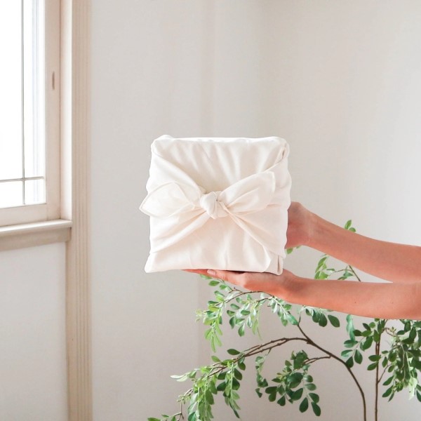 furoshiki wrapping