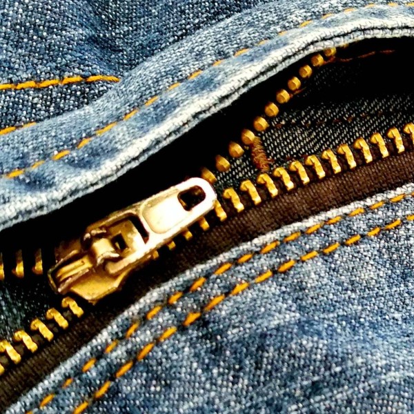 how to reattach a zipper