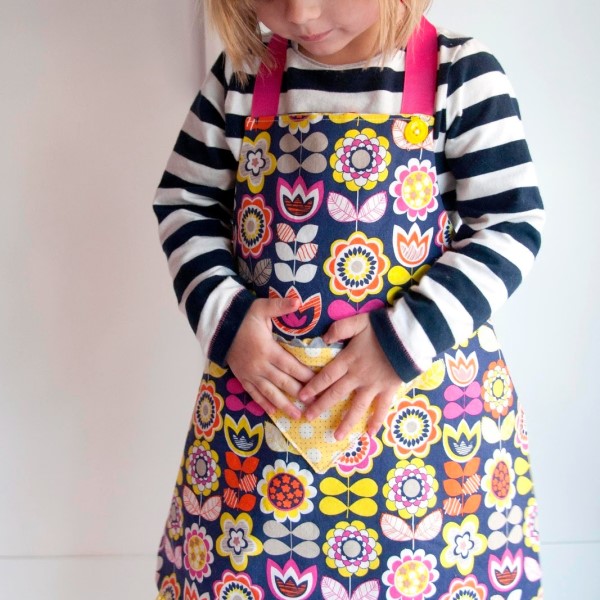 childs apron pattern