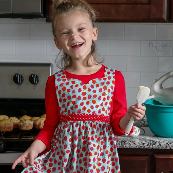 childs apron pattern