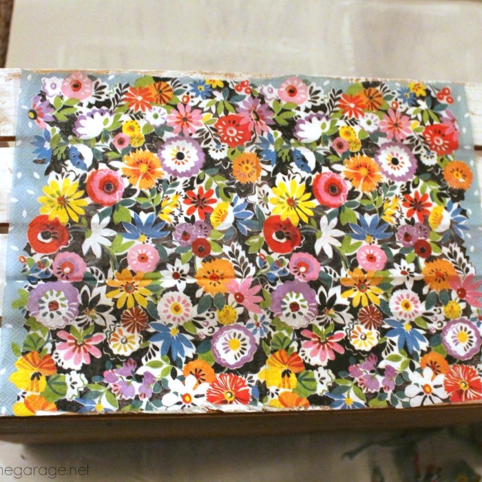 how to decoupage on wood