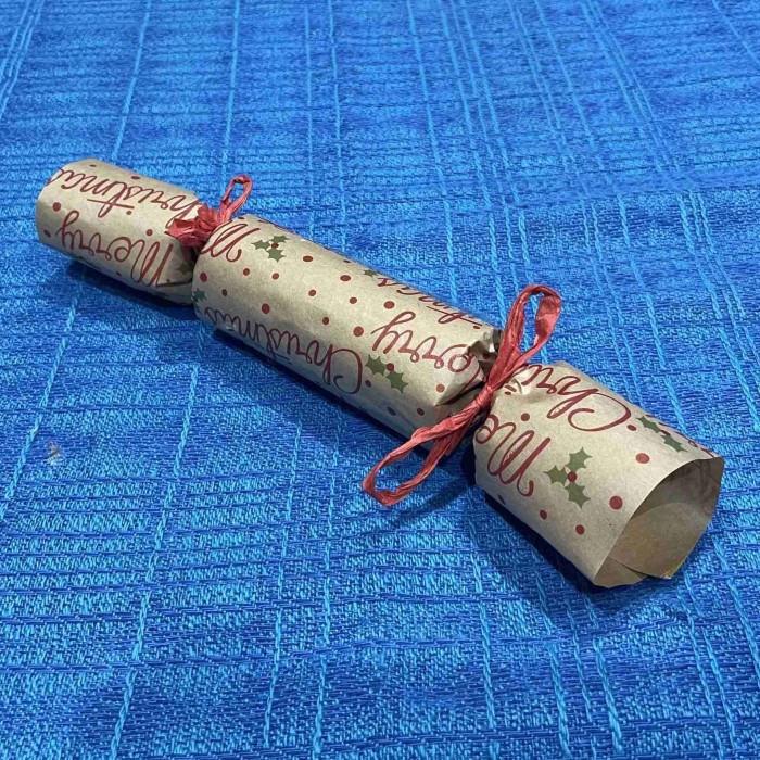 how to make christmas crackers