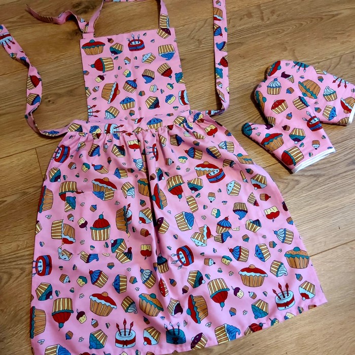 childs apron pattern