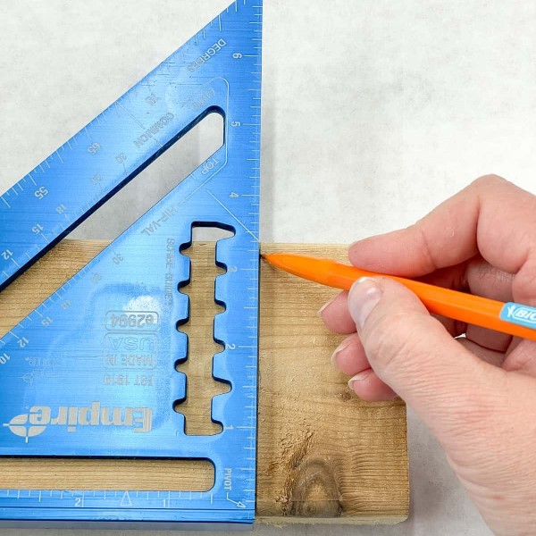 how to use a speed square