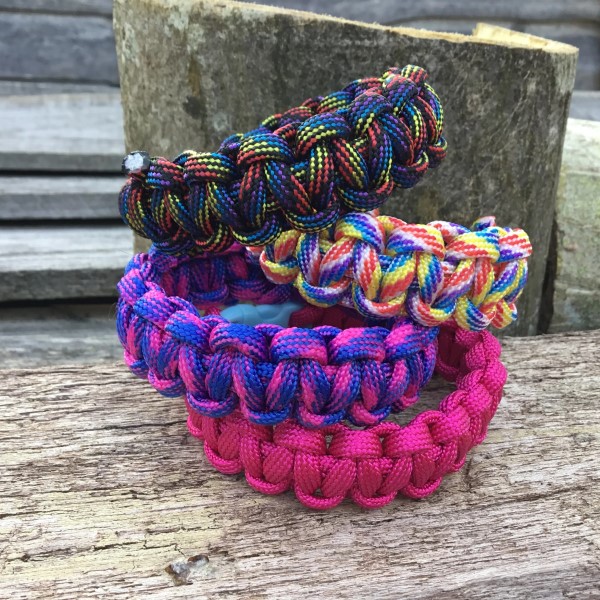 paracord bracelet